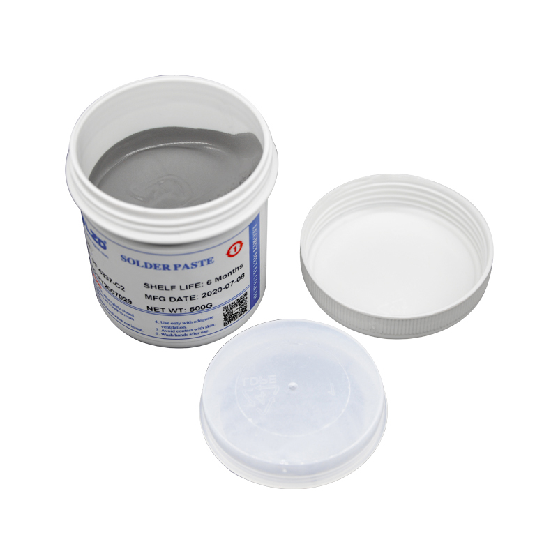 How does the metal content of solder paste affect solder joint strength and conductivity?