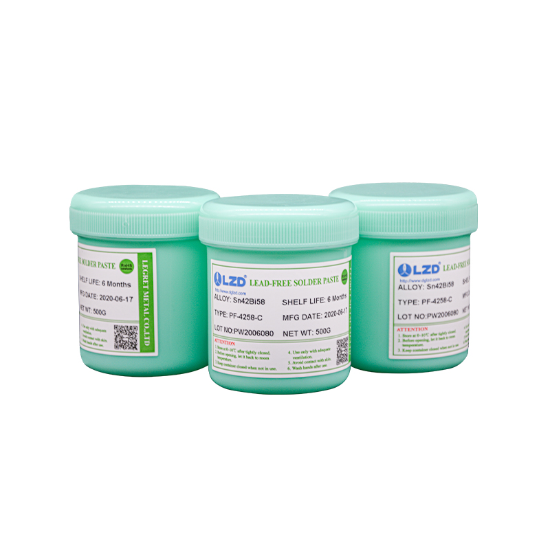 Does environmentally friendly stencil paste effectively prevent concrete from sticking to the formwork?